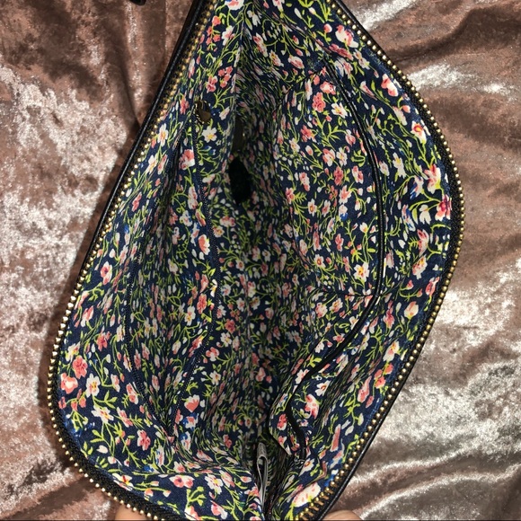 LF “OMG” Black Leather Clutch Wristlet - Picture 4 of 5